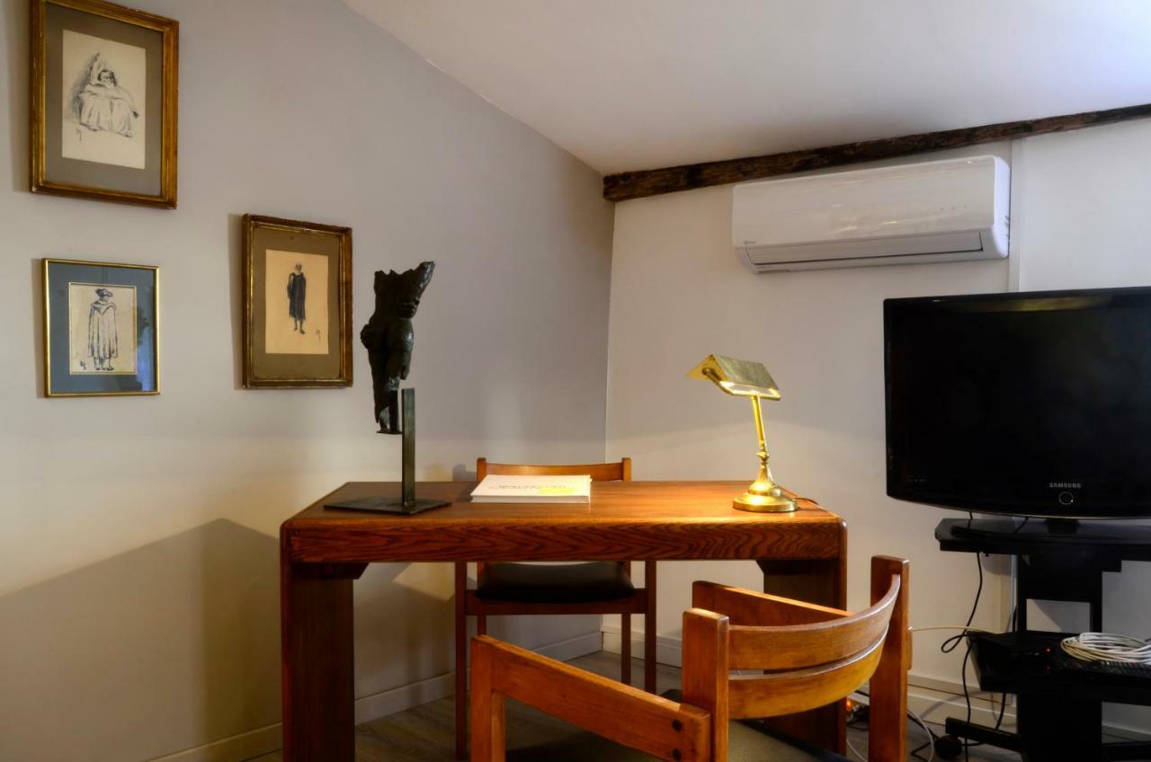 La Tour Bouigas Apartment ลีล-ซูร์-ลา-ซอร์ก ภายนอก รูปภาพ